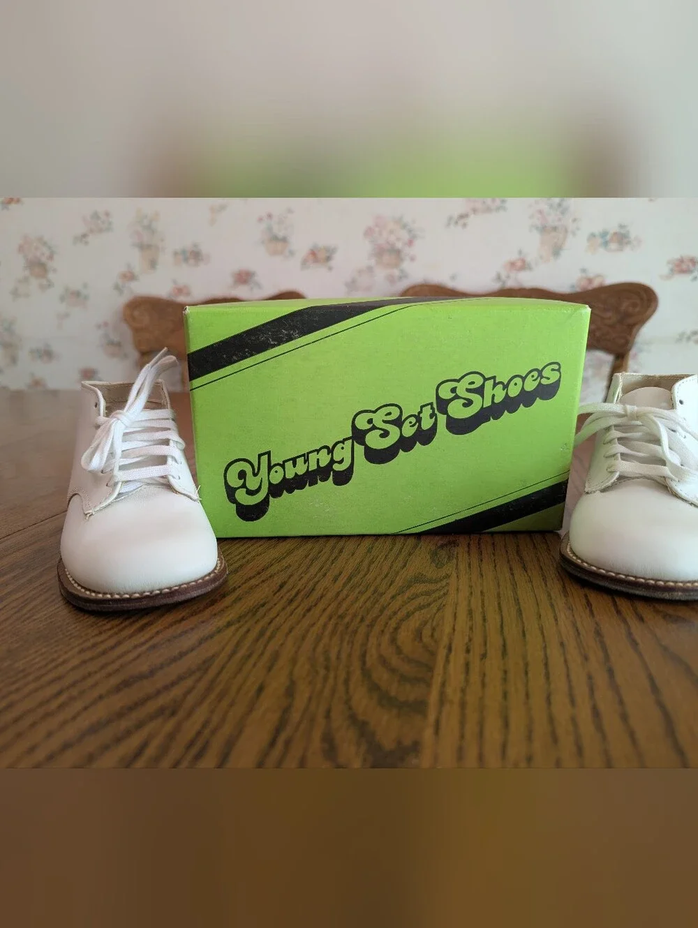 NIB Vintage Young Set White Leather Baby High Top Walkers Size 6.5 D Deadstock